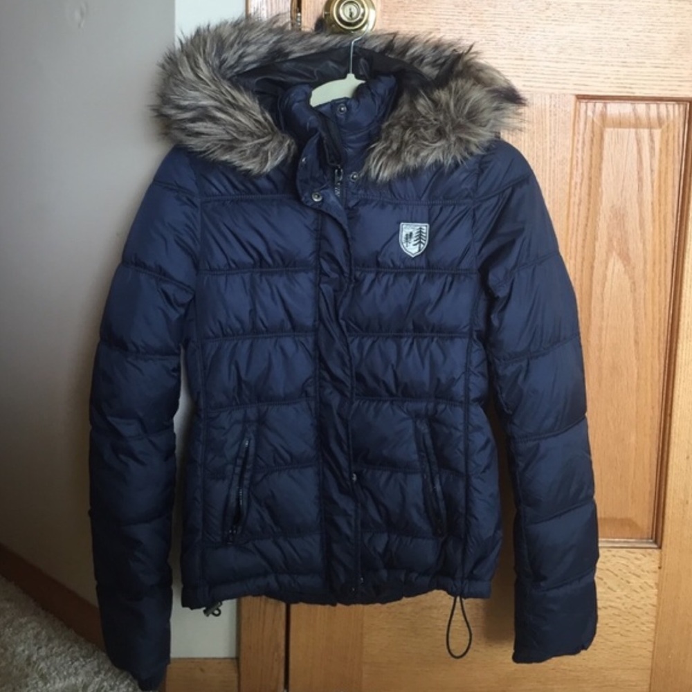 American Eagle Outfitters puffer jacket